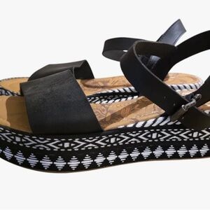 Blowfish Black and White Patterned Women's Sandals